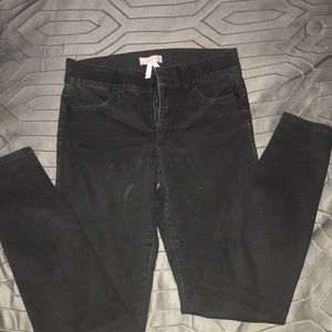 Black skinny jeans